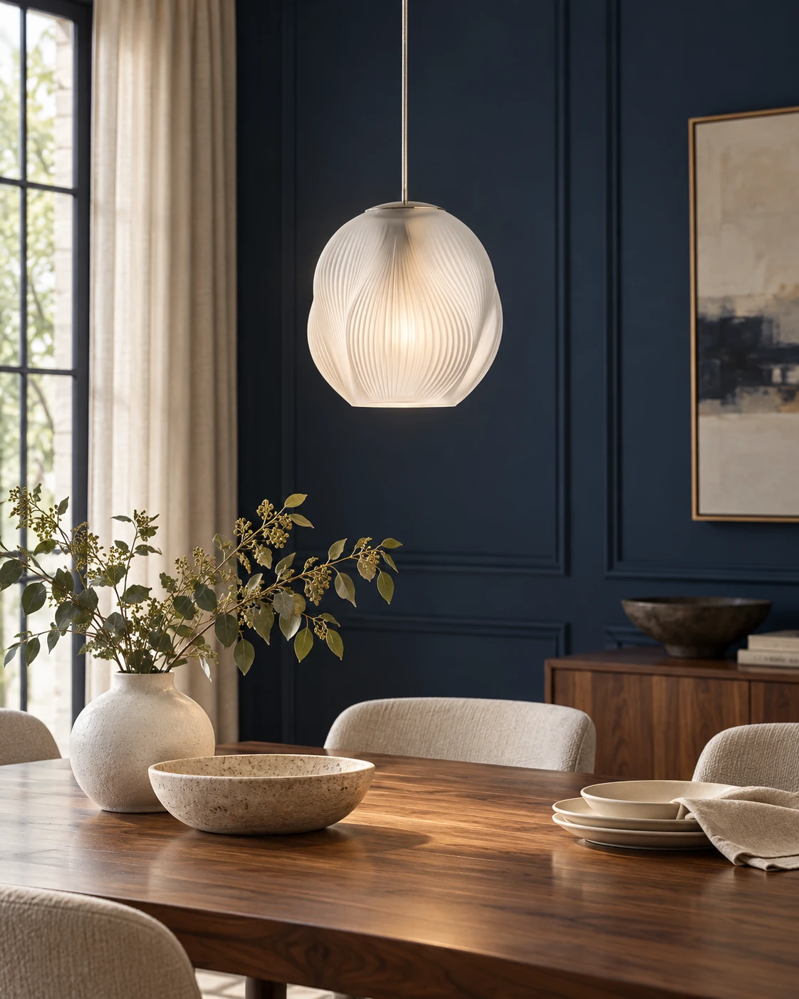 Spiral globe pendant glass in Dining room